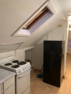 1 bed, 1 bath apartment for rent at 17 Round Hill Unit 3, Jamaica Plain — photo 4 of 8