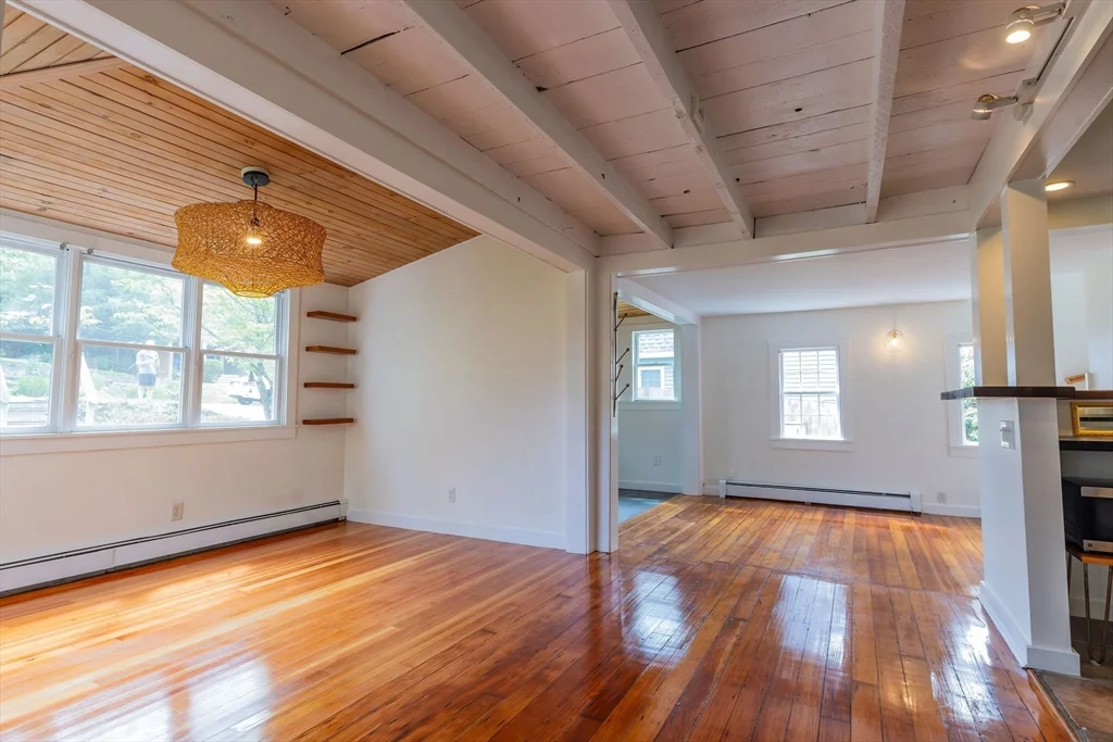 3 bed, 1 bath apartment for rent at 17 S Pond St, Newbury — photo 9 of 10