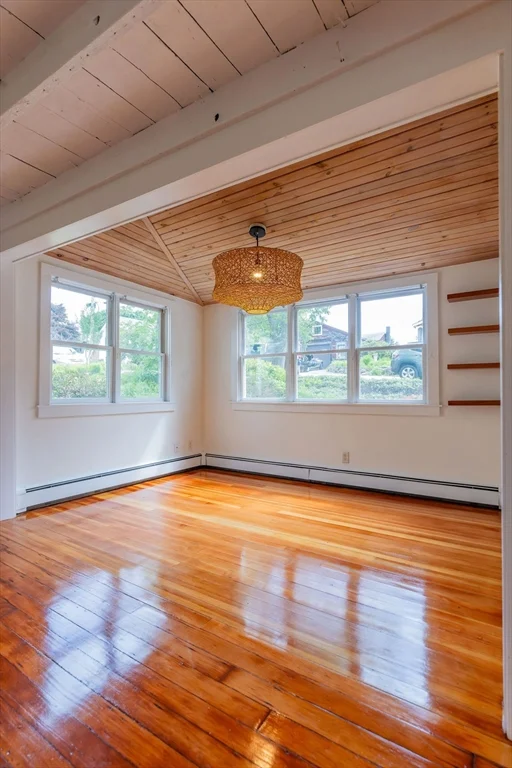 3 bed, 1 bath apartment for rent at 17 S Pond St, Newbury — photo 6 of 10