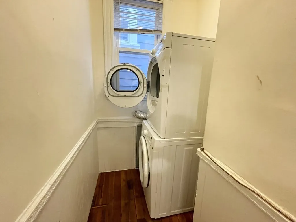 4 bed, 1 bath apartment for rent at 17 Sachem St Unit 2, Mission Hill — photo 11 of 11