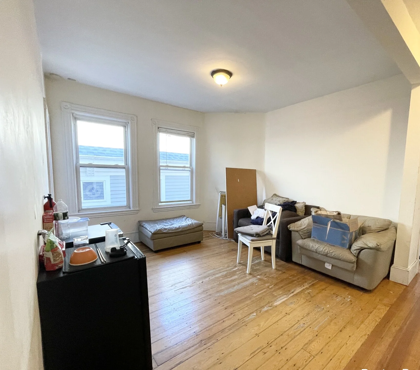 4 bed, 1 bath apartment for rent at 17 Sachem St Unit 3A, Mission Hill — photo 2 of 8