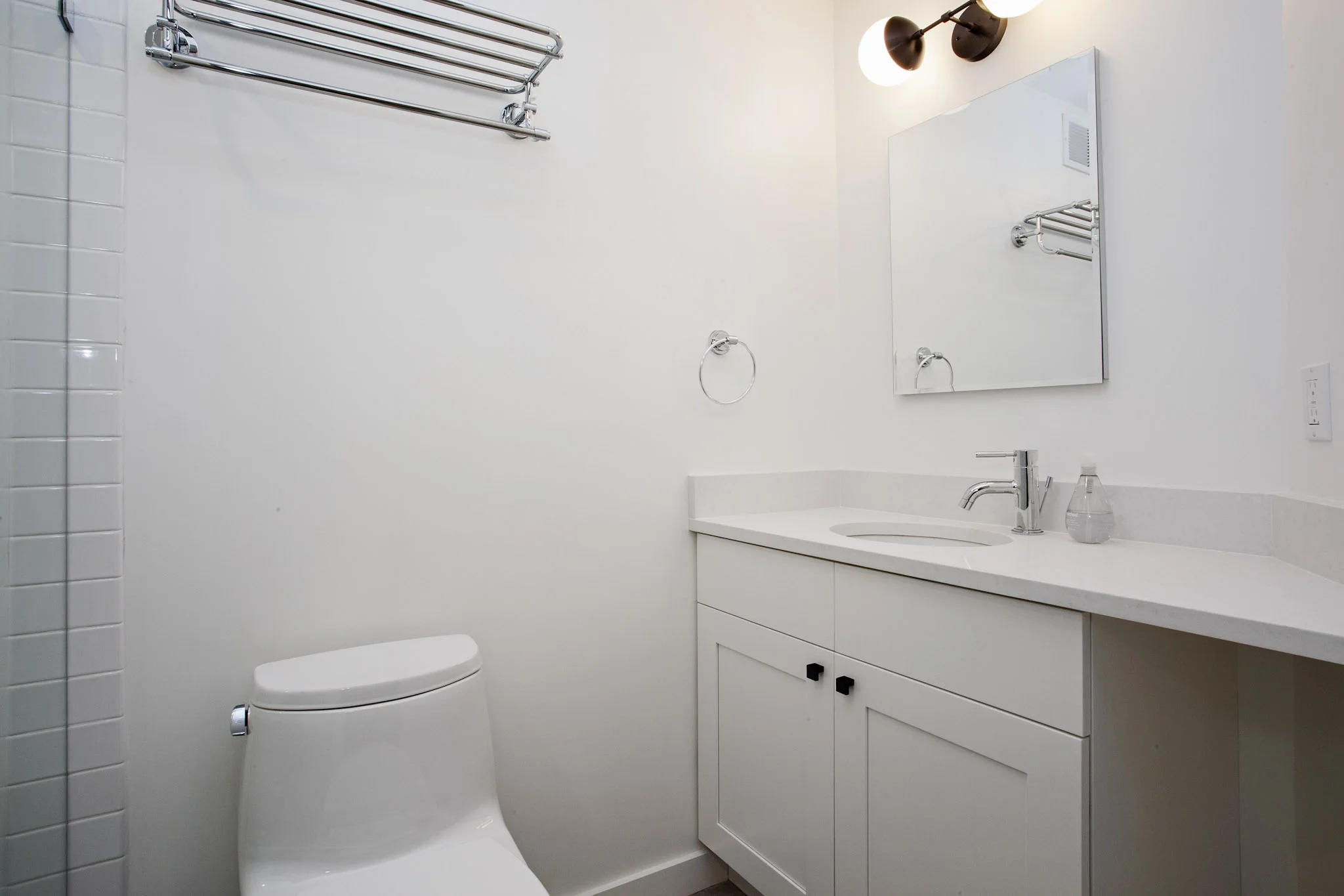 2 bed, 2.5 bath apartment for rent at 17 Saint Marys Ct Unit 2, Brookline — photo 15 of 16