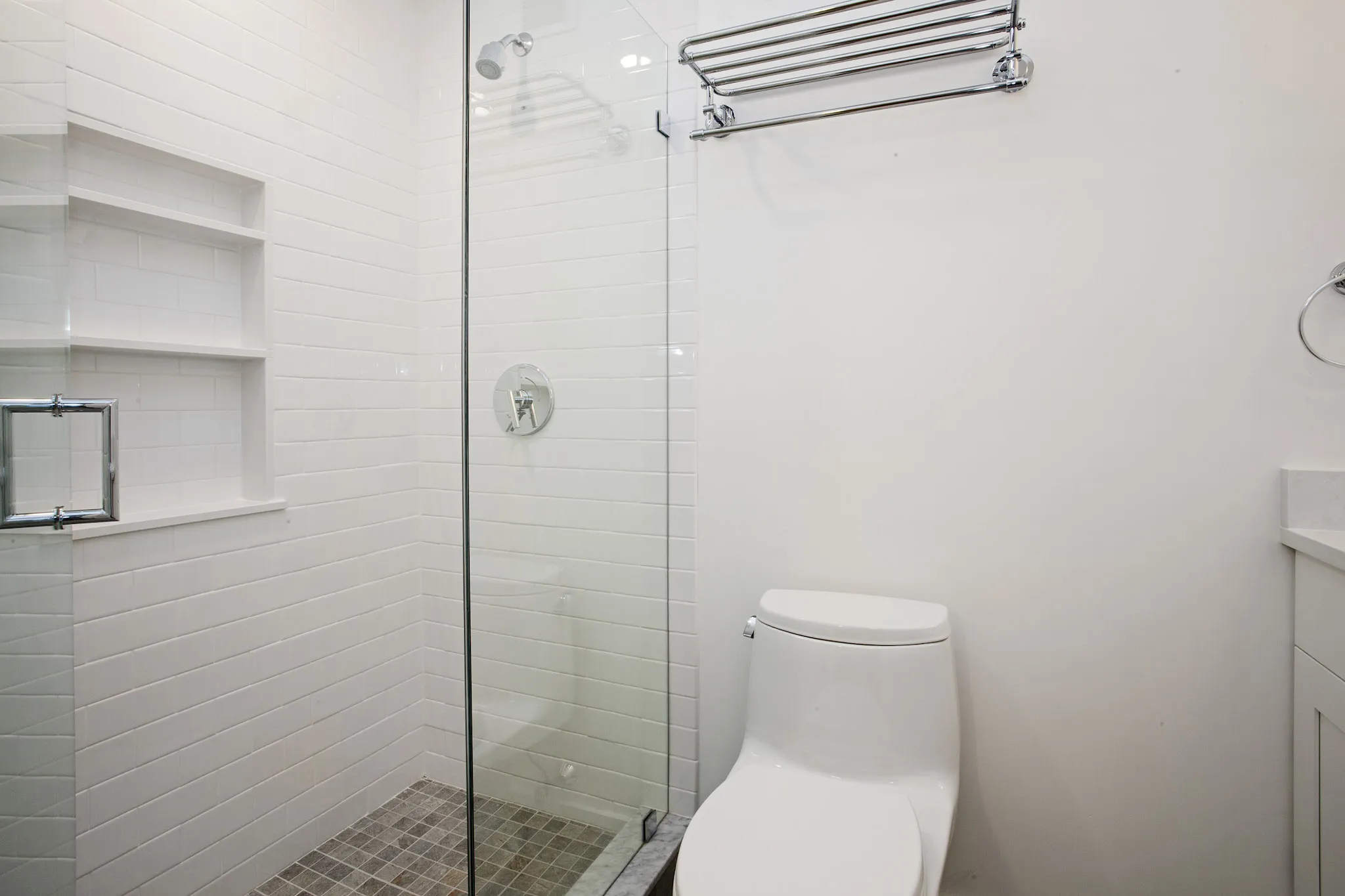 2 bed, 2.5 bath apartment for rent at 17 Saint Marys Ct Unit 2, Brookline — photo 14 of 16