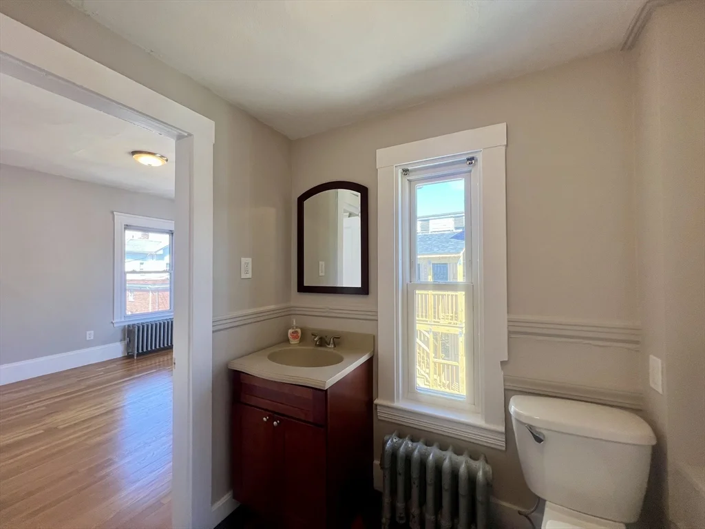 1 bed, 1 bath apartment for rent at 17 Sanborn Unit D, Reading — photo 6 of 11