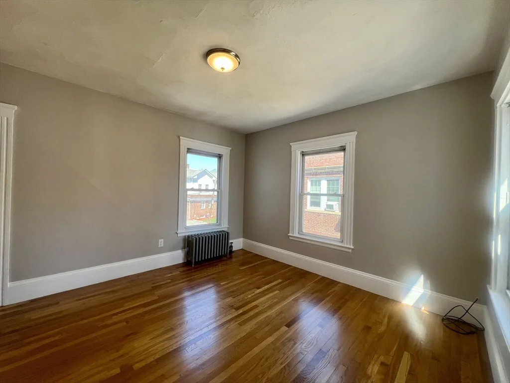 1 bed, 1 bath apartment for rent at 17 Sanborn Unit D, Reading — photo 5 of 11