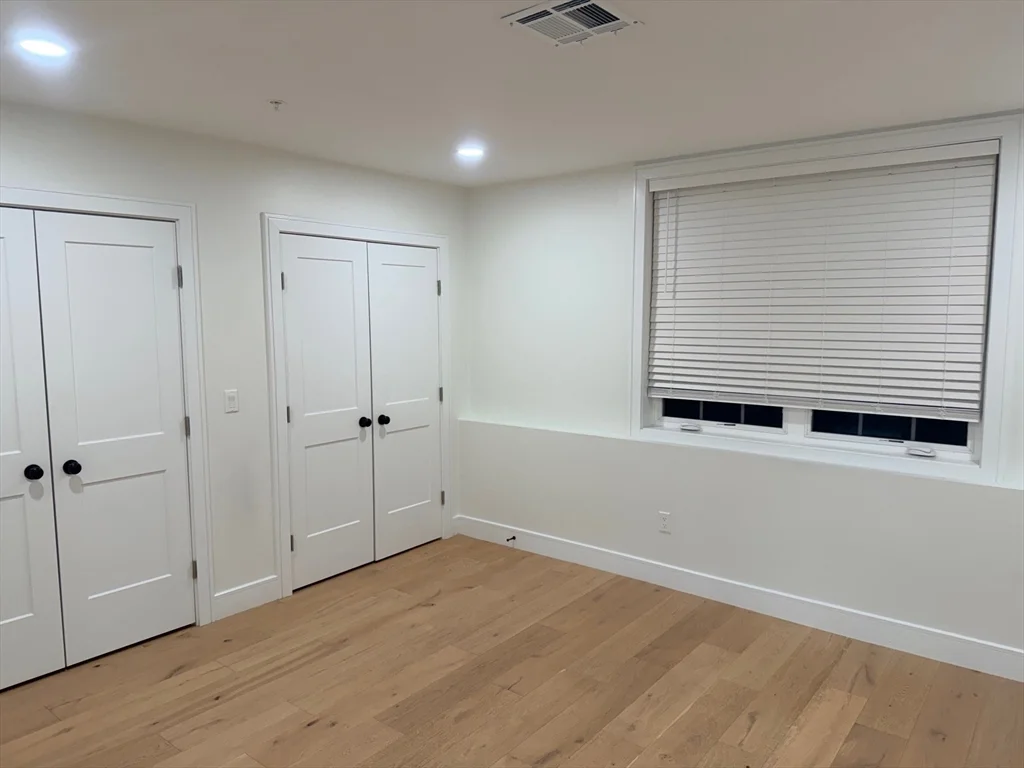 3 bed, 2 bath apartment for rent at 17 School Unit B, Hudson — photo 10 of 17