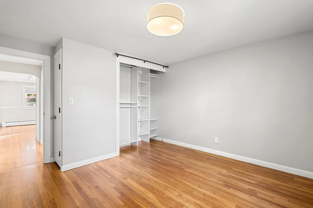 3 bed, 2 bath apartment for rent at 17 Scott Ave, Burlington — photo 18 of 38