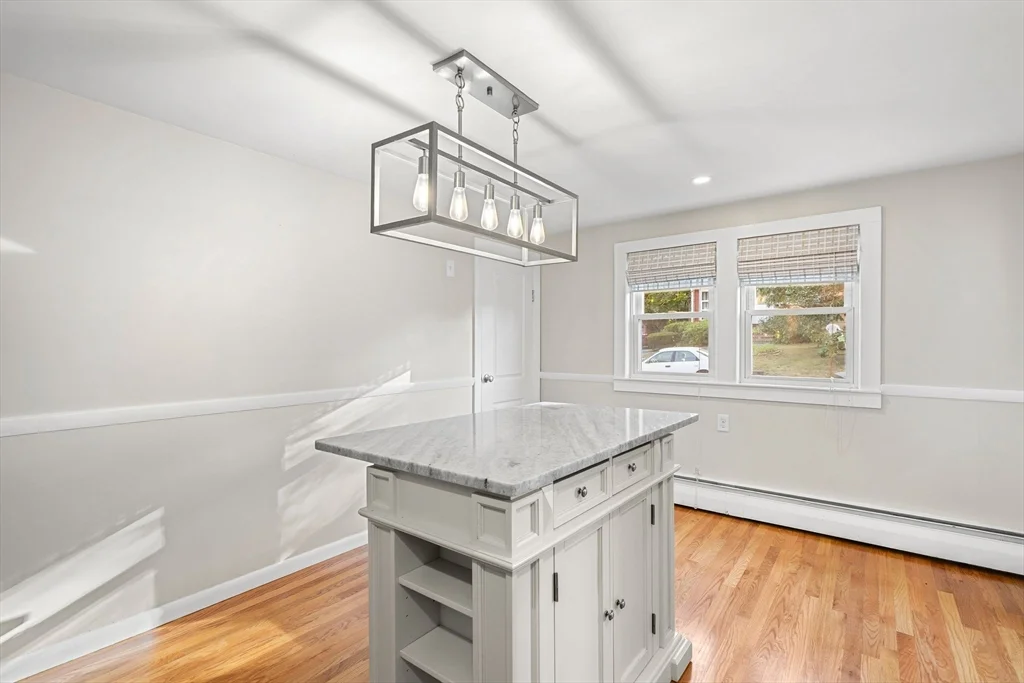 3 bed, 2 bath apartment for rent at 17 Scott Ave, Burlington — photo 12 of 38