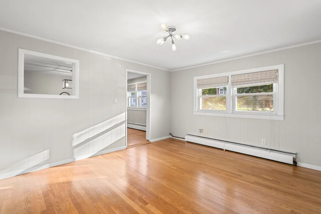 3 bed, 2 bath apartment for rent at 17 Scott Ave, Burlington — photo 14 of 38