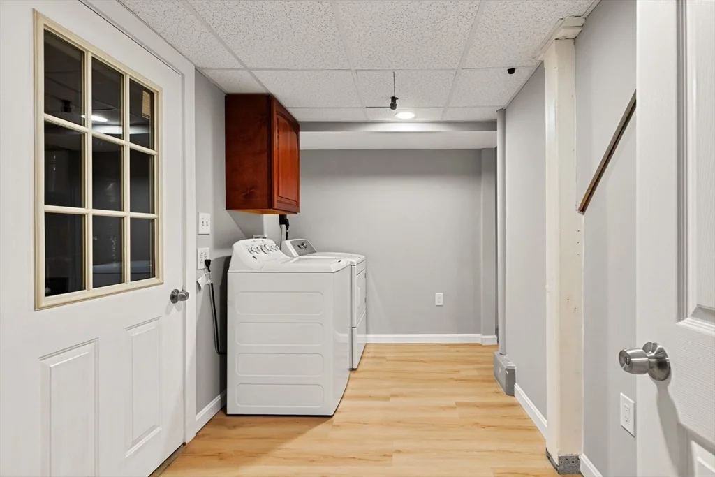 6 bed, 4+ bath apartment for rent at 17 Shirley St Unit 17, Quincy — photo 14 of 18