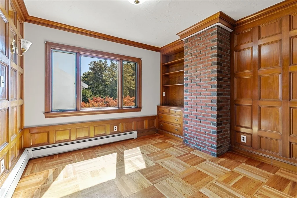 6 bed, 4+ bath apartment for rent at 17 Shirley St Unit 17, Quincy — photo 9 of 18