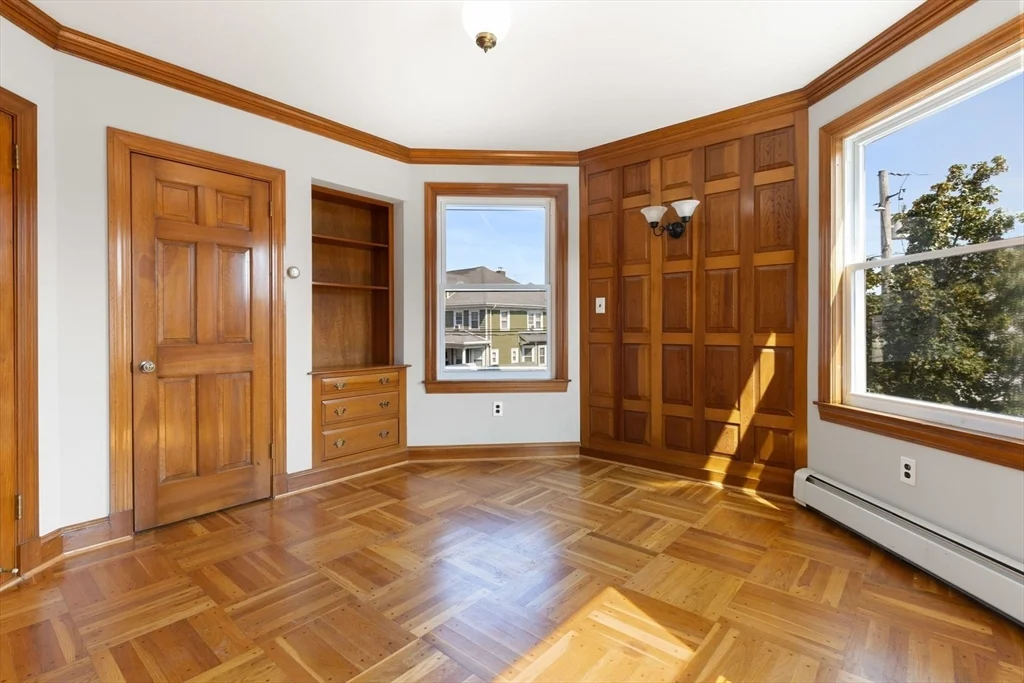 6 bed, 4+ bath apartment for rent at 17 Shirley St Unit 17, Quincy — photo 8 of 18