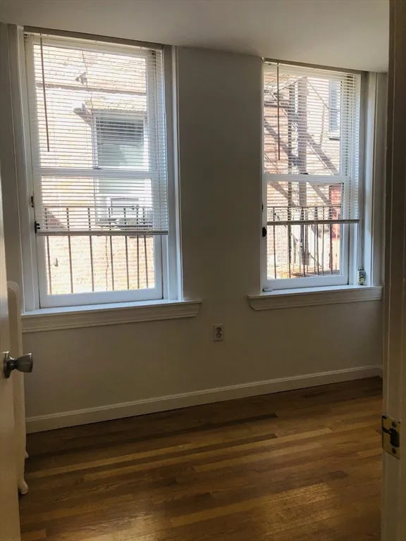 2 bed, 1 bath apartment for rent at 17 South Russell St Unit 6, Beacon Hill — photo 5 of 8