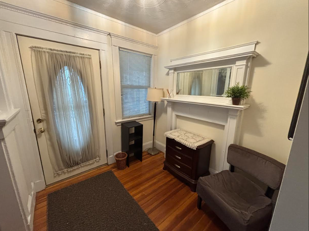 2 bed, 1 bath apartment for rent at 17 Stanley Ave Unit 1, South Medford — photo 5 of 24