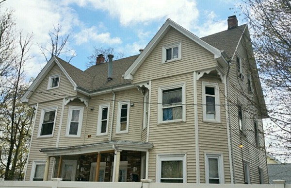 2 bed, 1 bath apartment for rent at 17 Stratton Ter Unit 1, Banks Square