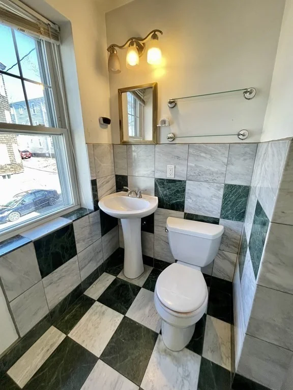 3 bed, 1 bath apartment for rent at 17 Suffolk St Unit 3, Chelsea — photo 8 of 10