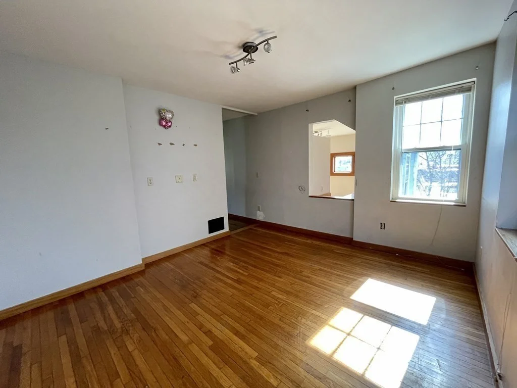 3 bed, 1 bath apartment for rent at 17 Suffolk St Unit 3, Chelsea — photo 6 of 10