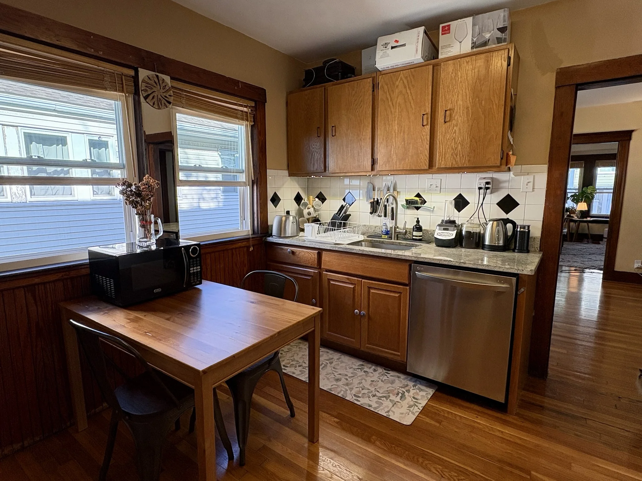 4 bed, 2.5 bath apartment for rent at 17 Sunset St Unit 1, Mission Hill — photo 26 of 28