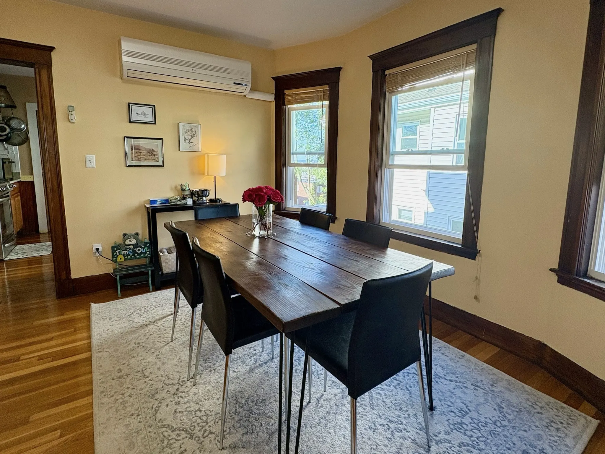 4 bed, 2.5 bath apartment for rent at 17 Sunset St Unit 1, Mission Hill — photo 4 of 28
