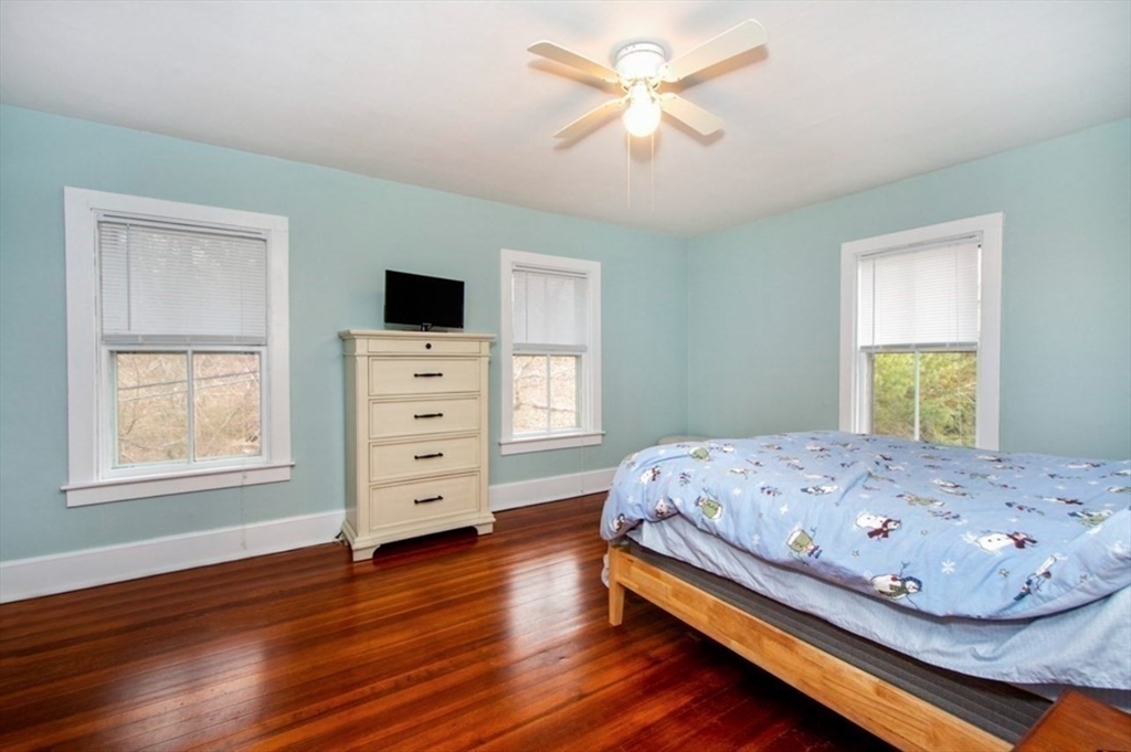 3 bed, 1 bath apartment for rent at 17 Suosso Ln Unit 17, Plymouth — photo 8 of 12