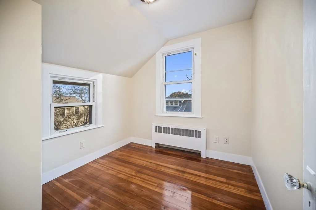 3 bed, 1 bath apartment for rent at 17 Sycamore Rd, Quincy — photo 15 of 26