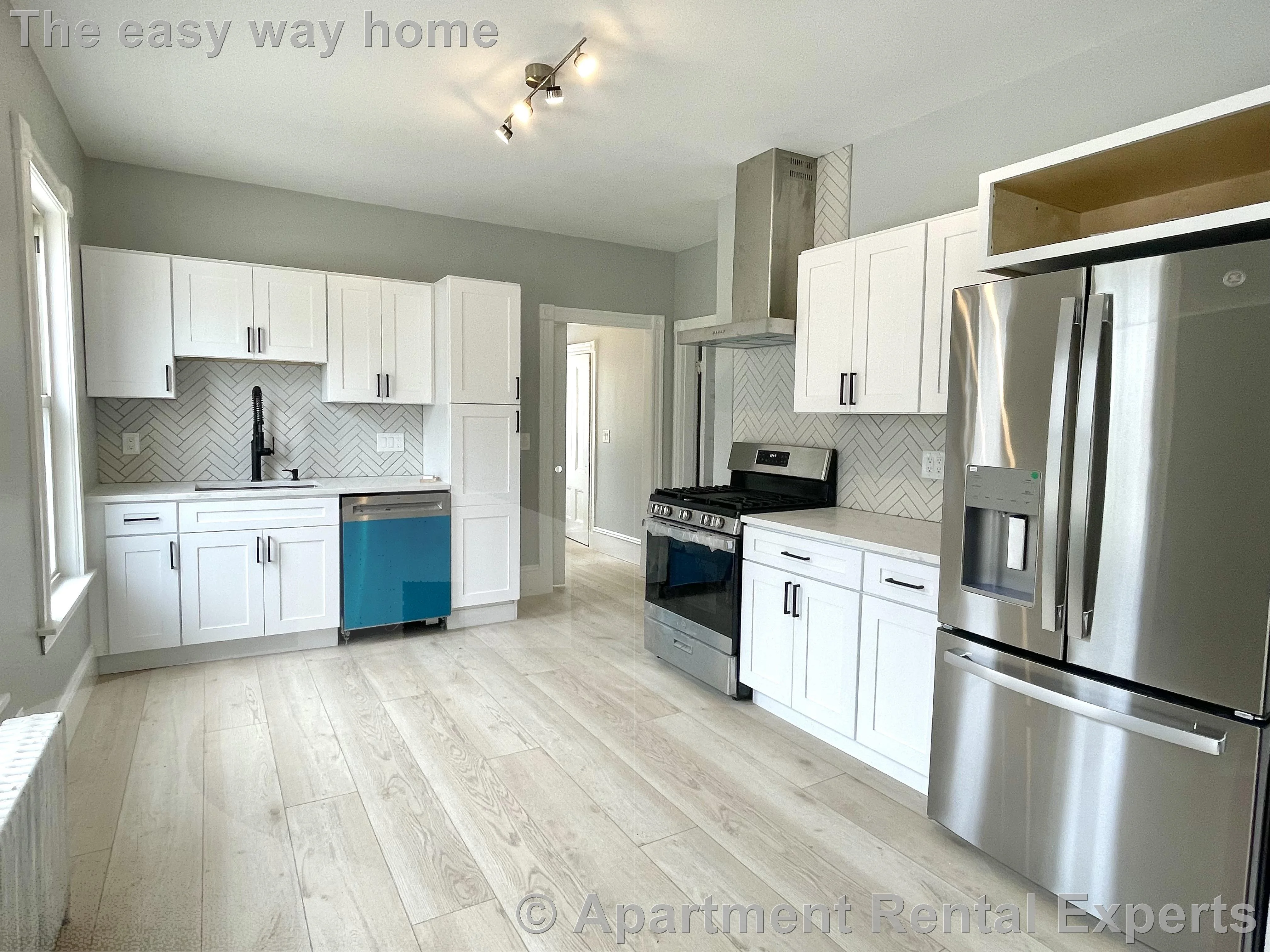5 bed, 2 bath apartment for rent at 17 Tesla Ave Unit 1, Tufts