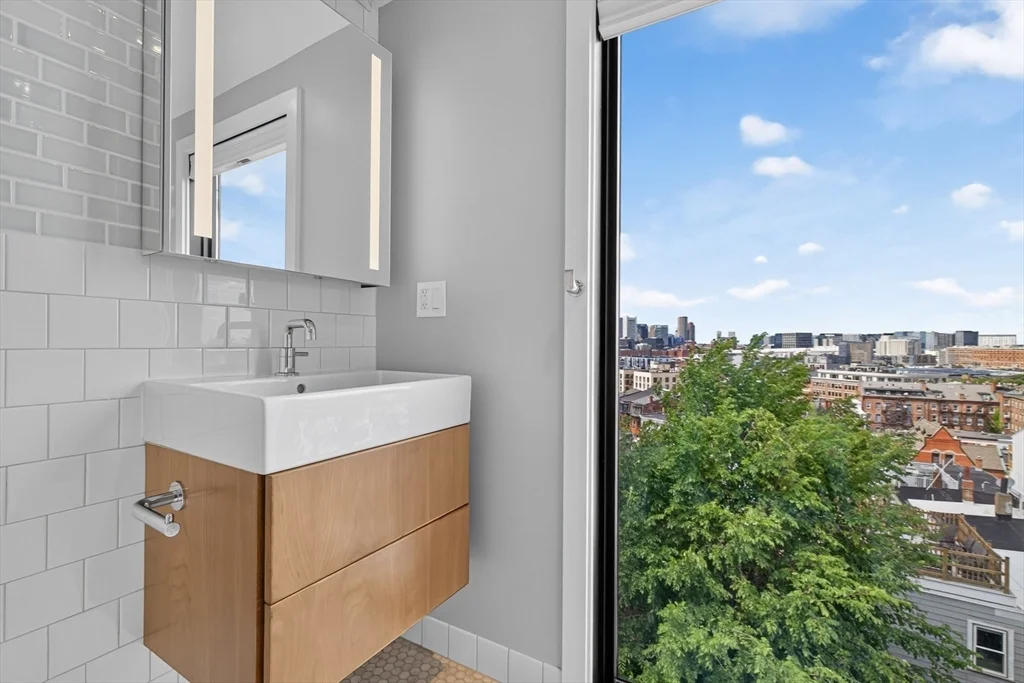4 bed, 2 bath apartment for rent at 17 Thomas Park Unit 2, South Boston — photo 20 of 36
