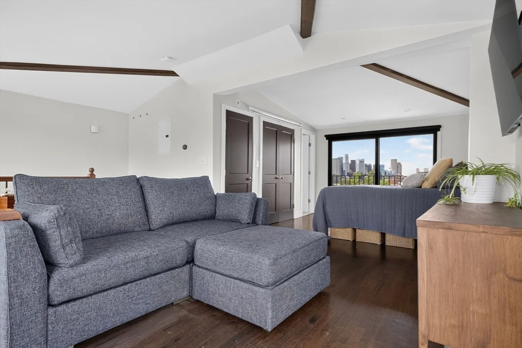 4 bed, 2 bath apartment for rent at 17 Thomas Park Unit 2, South Boston — photo 17 of 36