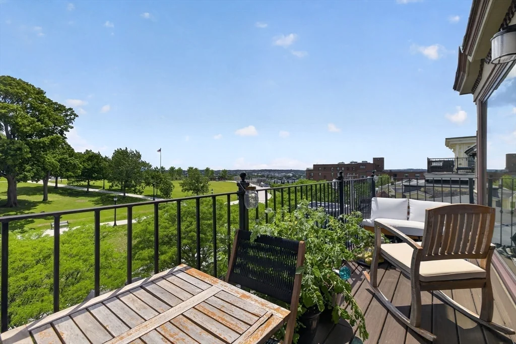 4 bed, 2 bath apartment for rent at 17 Thomas Park Unit 2, South Boston — photo 14 of 36