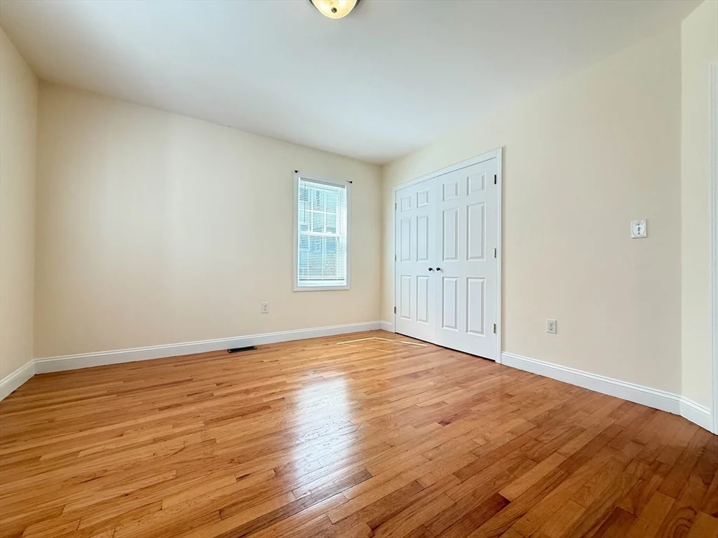 3 bed, 2 bath apartment for rent at 17 Tremlett St Unit 1, Dorchester — photo 7 of 18