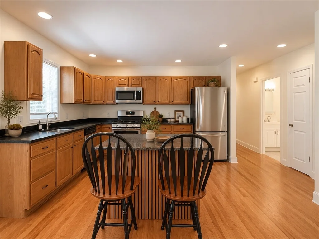 3 bed, 2 bath apartment for rent at 17 Tremlett St Unit 1, Dorchester — photo 4 of 18