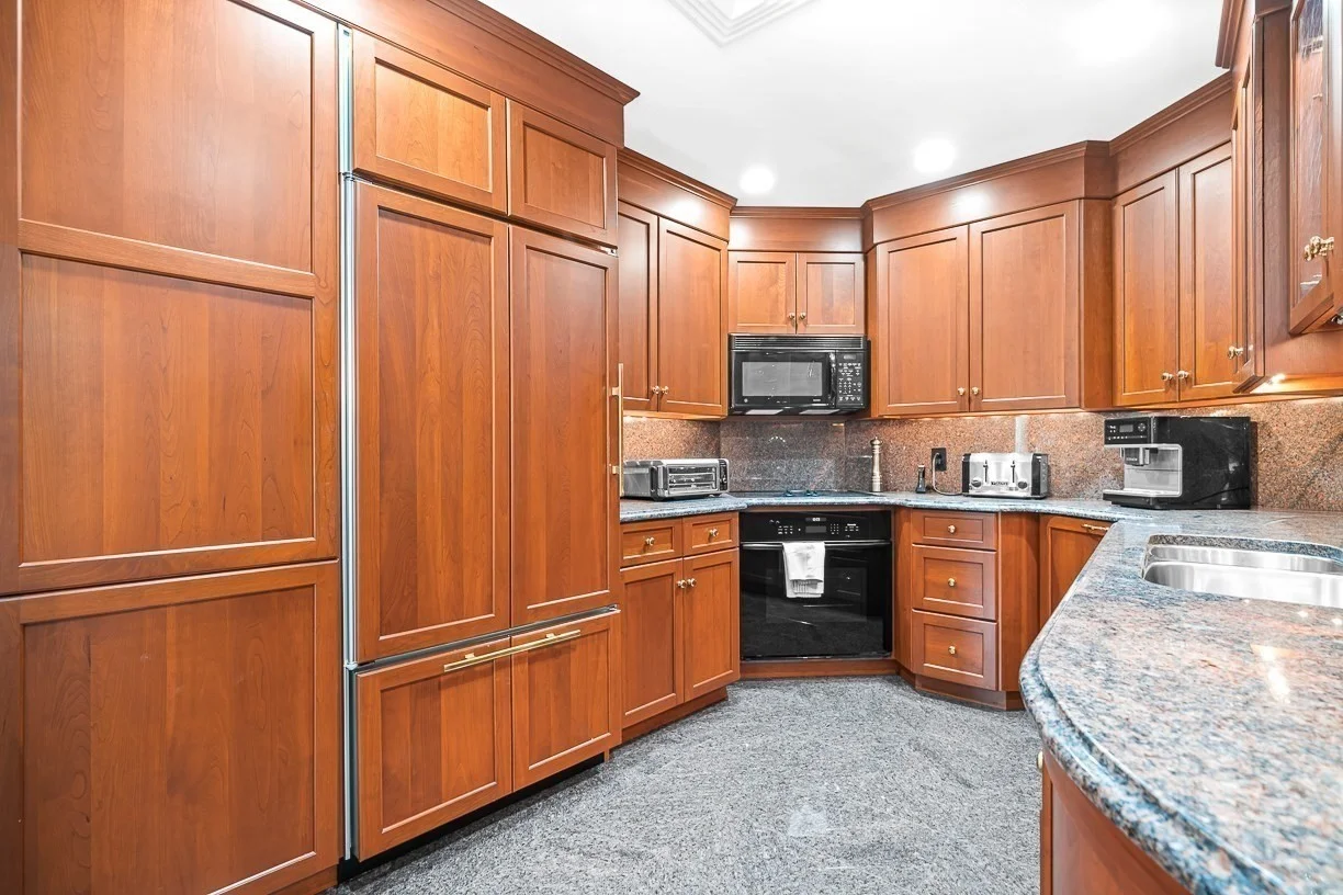 4 bed, 2 bath apartment for rent at 17 Trinity Rd, Winchester — photo 11 of 42