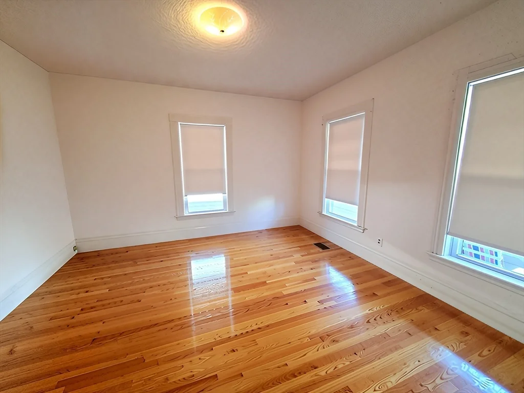2 bed, 1 bath apartment for rent at 17 Upham St Unit 1, Malden — photo 3 of 8