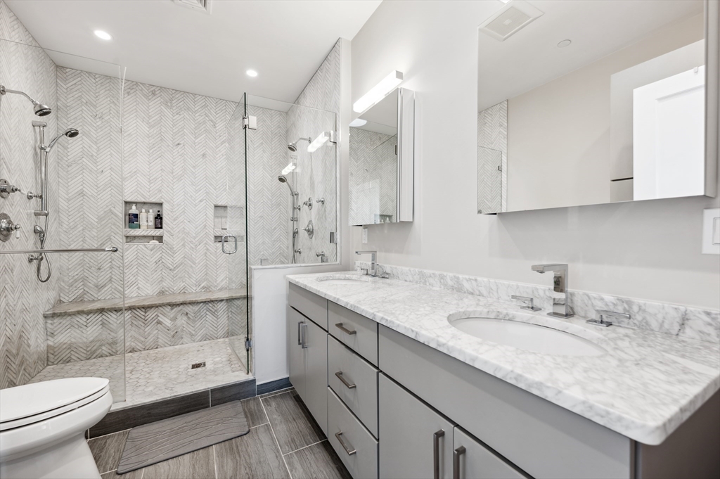 3 bed, 2 bath apartment for rent at 17 Vinton St Unit 5, South Boston — photo 14 of 28