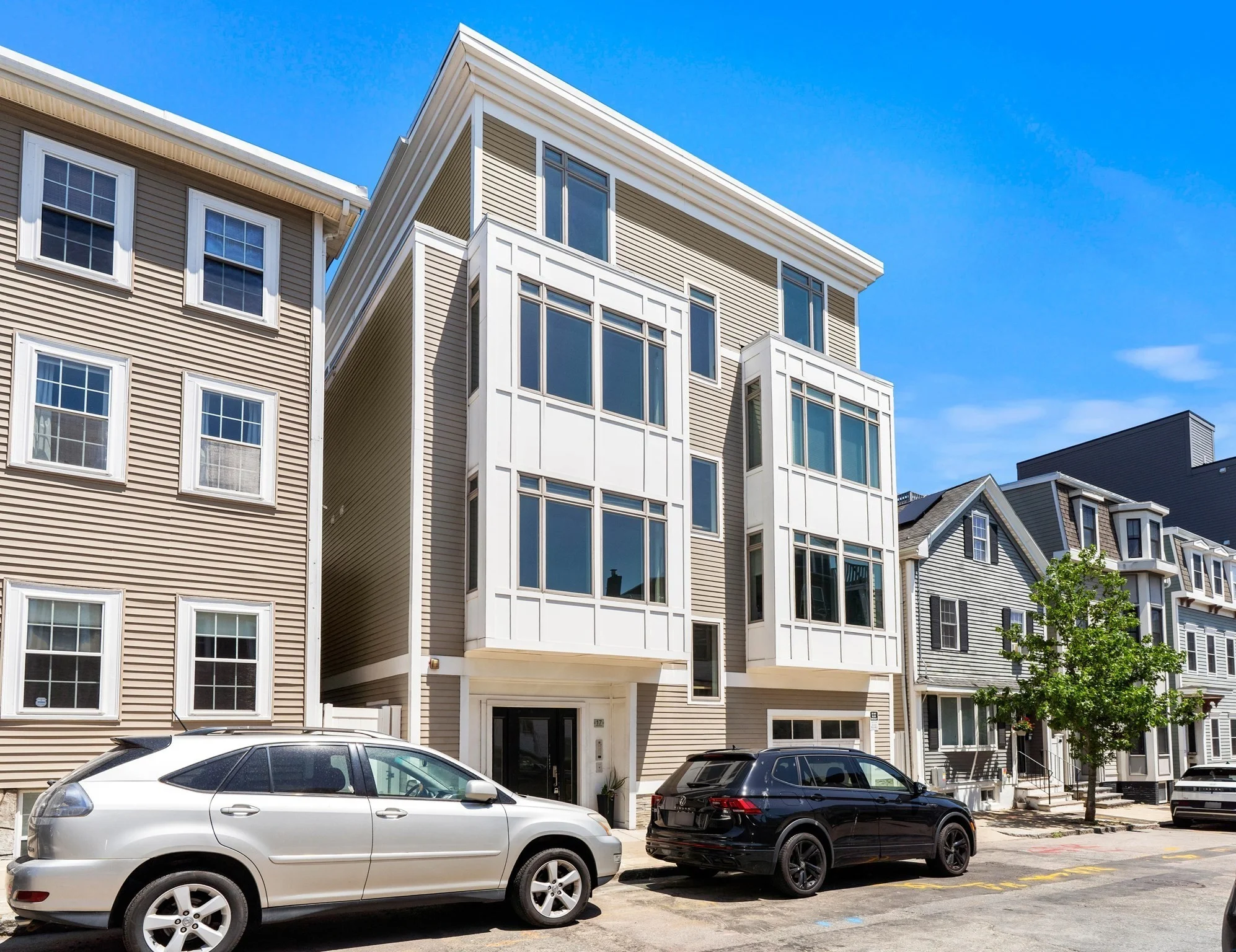 3 bed, 2 bath apartment for rent at 17 Vinton St Unit 5, South Boston — photo 3 of 25