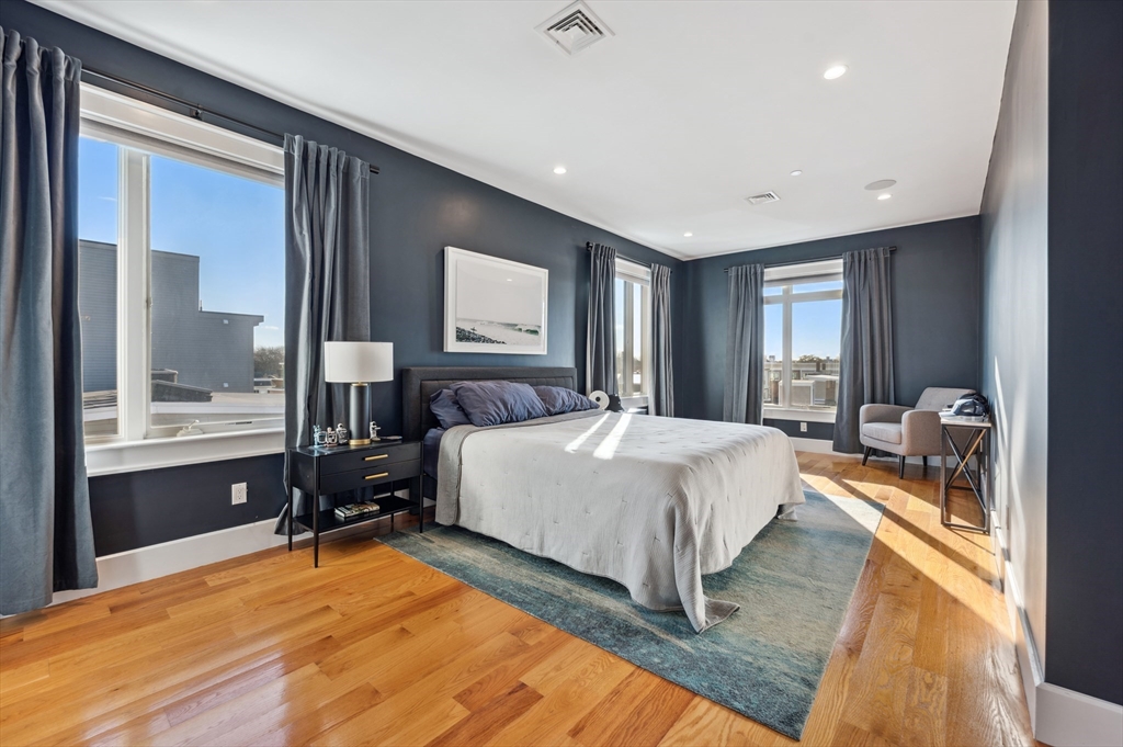 3 bed, 2 bath apartment for rent at 17 Vinton St Unit 5, South Boston — photo 12 of 28