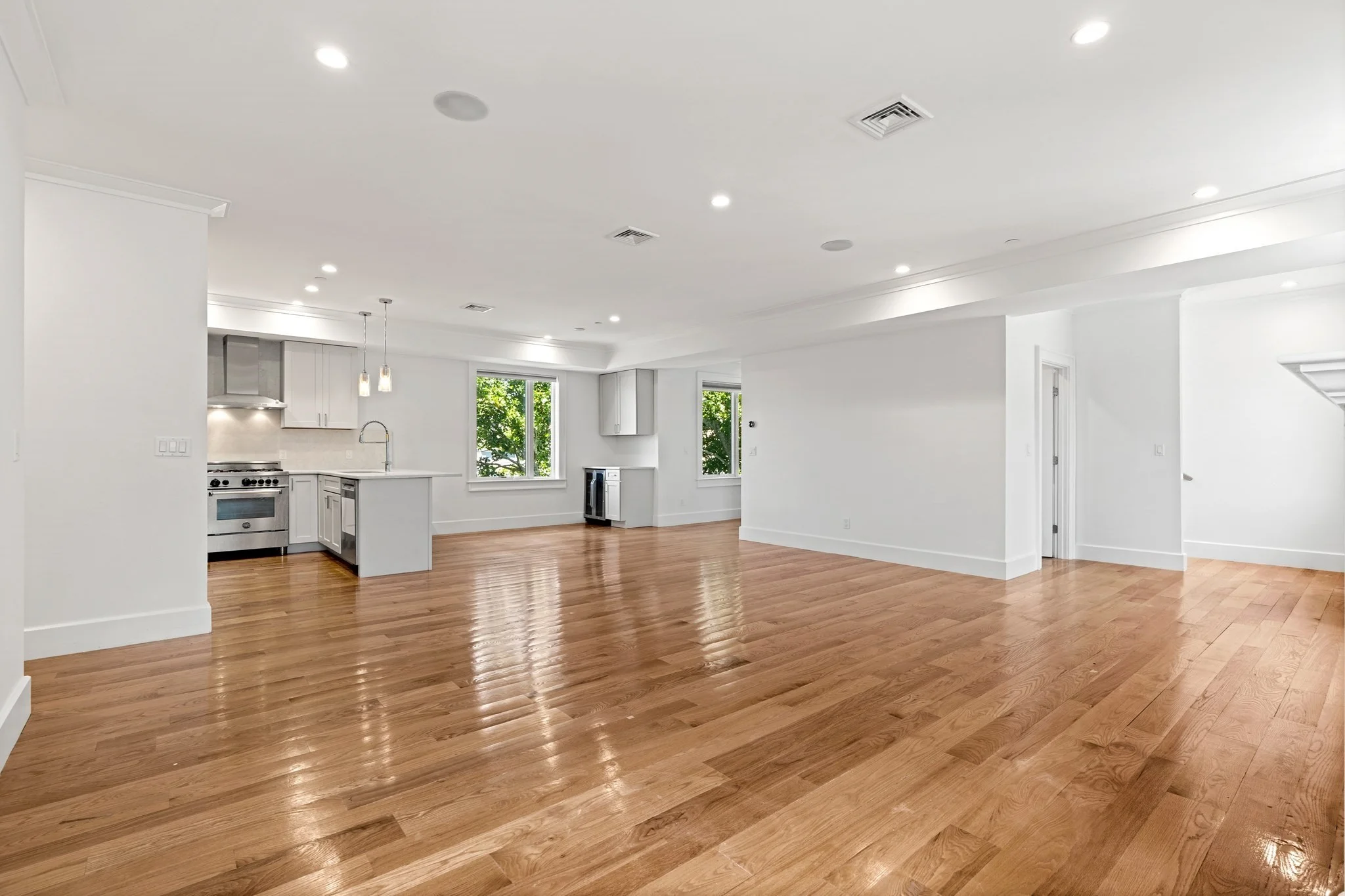 3 bed, 2 bath apartment for rent at 17 Vinton St Unit 5, South Boston — photo 15 of 25