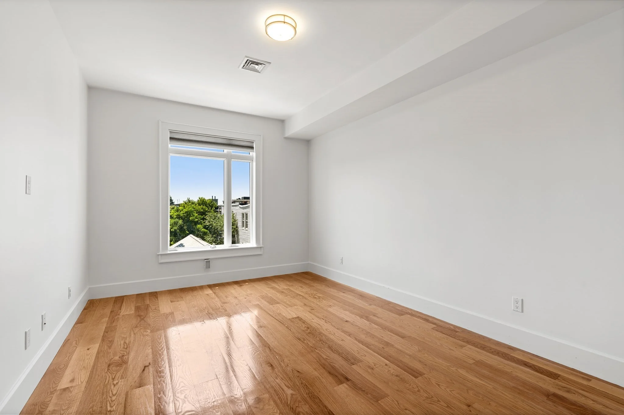 3 bed, 2 bath apartment for rent at 17 Vinton St Unit 5, South Boston — photo 8 of 25