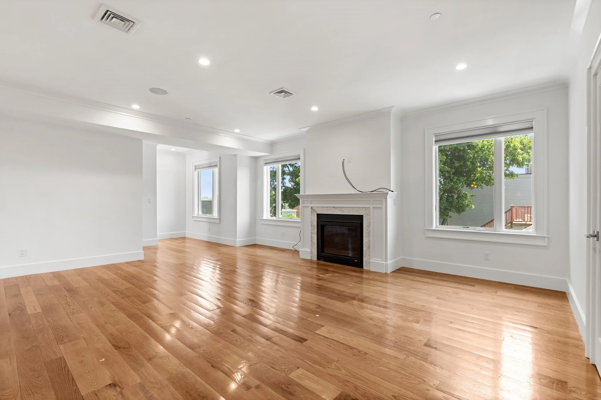 3 bed, 2 bath apartment for rent at 17 Vinton St Unit 5, South Boston — photo 2 of 25