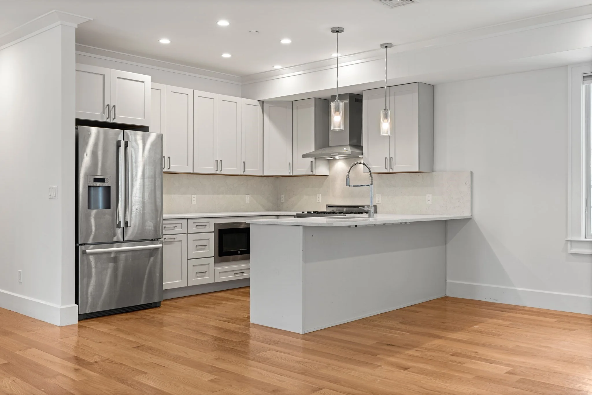 3 bed, 2 bath apartment for rent at 17 Vinton St Unit 5, South Boston — photo 17 of 25