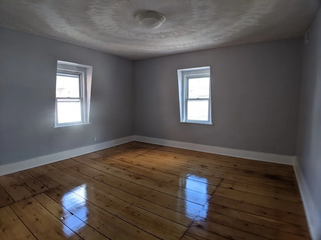 4 bed, 1 bath apartment for rent at 17 Wachusett Unit 2, Worcester — photo 7 of 11