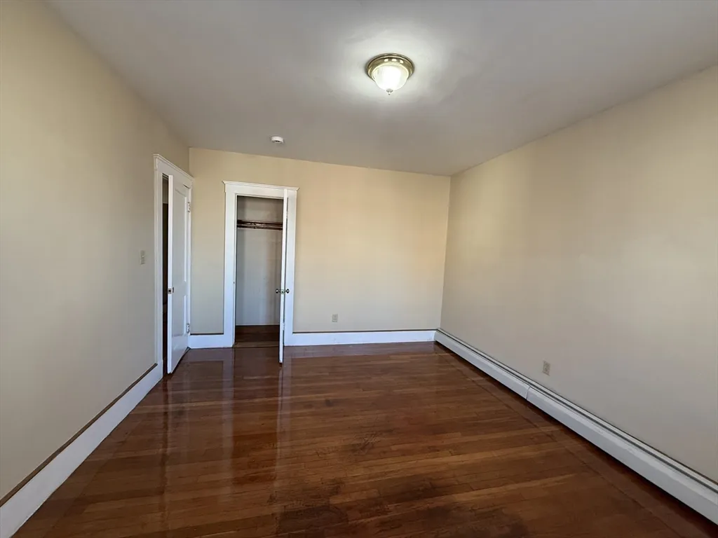 4 bed, 1 bath apartment for rent at 17 Wales St Unit 3, Dorchester — photo 5 of 17