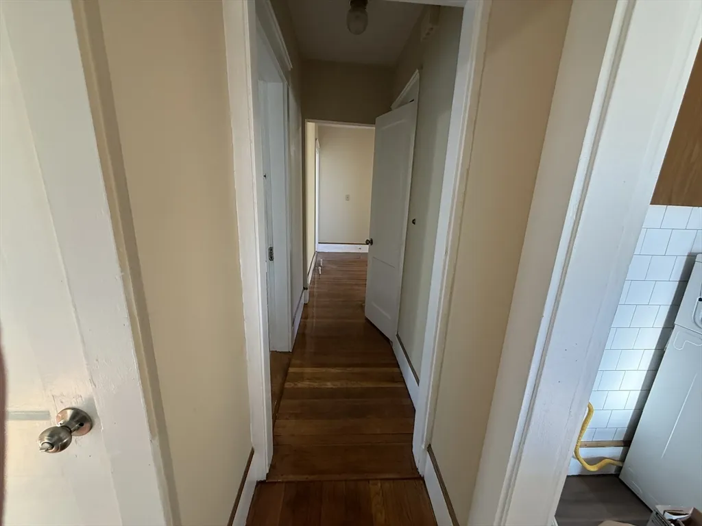 4 bed, 1 bath apartment for rent at 17 Wales St Unit 3, Dorchester — photo 14 of 17