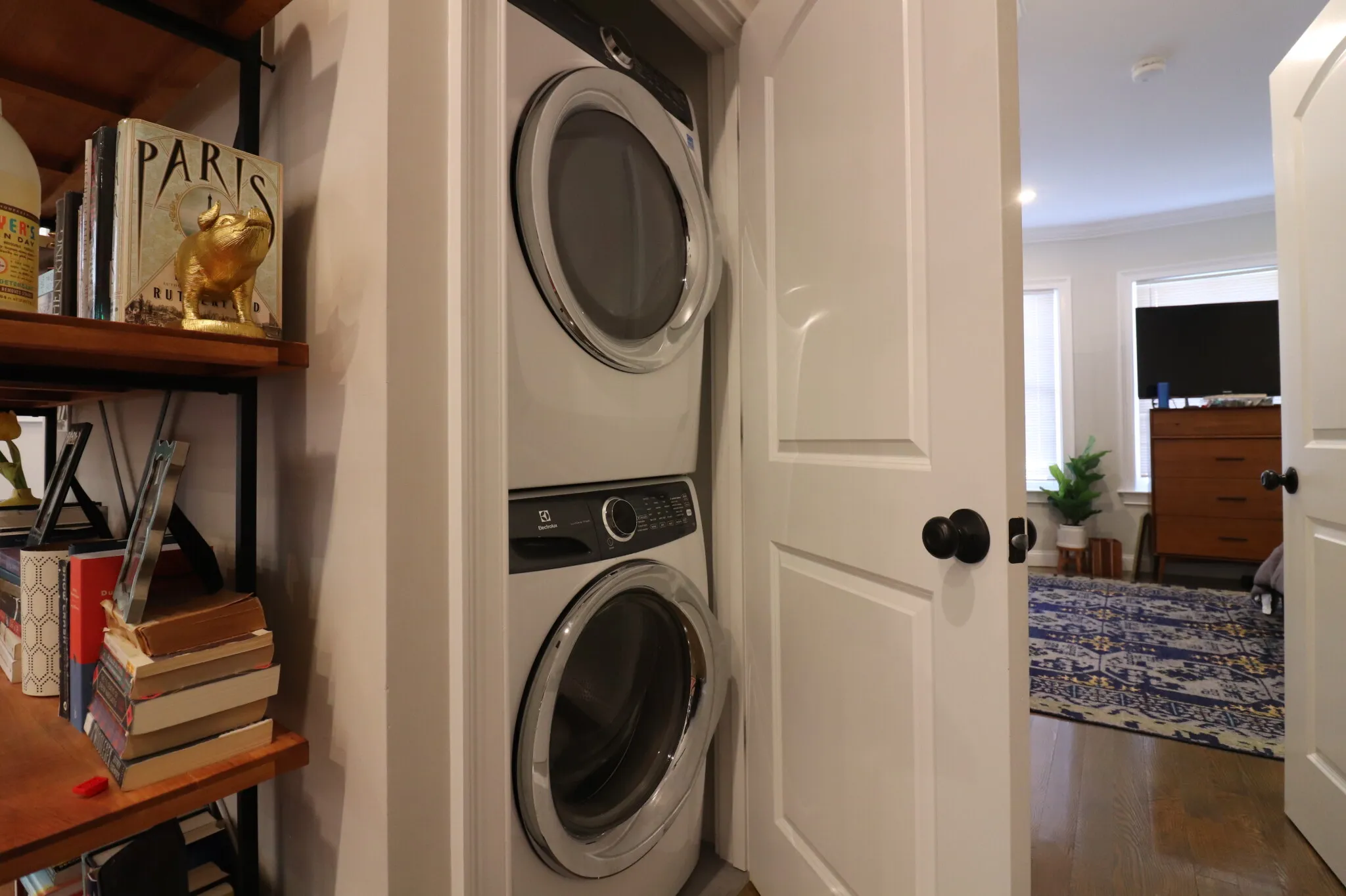 3 bed, 2 bath apartment for rent at 17 Walk Hill St Unit 1, Jamaica Plain — photo 16 of 20