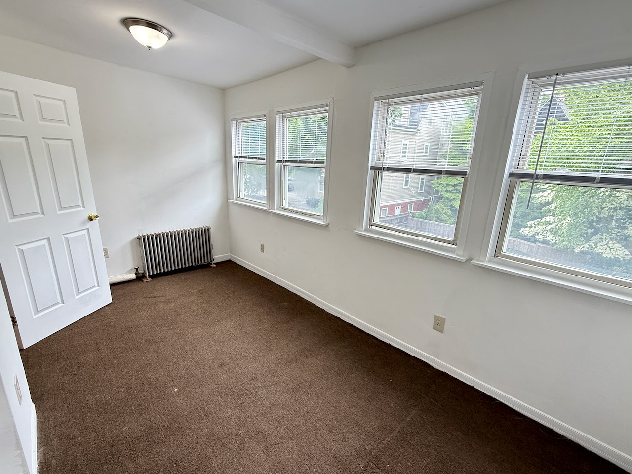 1.5 bed, 1 bath apartment for rent at 17 Warwick Rd Unit 3, Salisbury Road - Corey Farm — photo 10 of 13