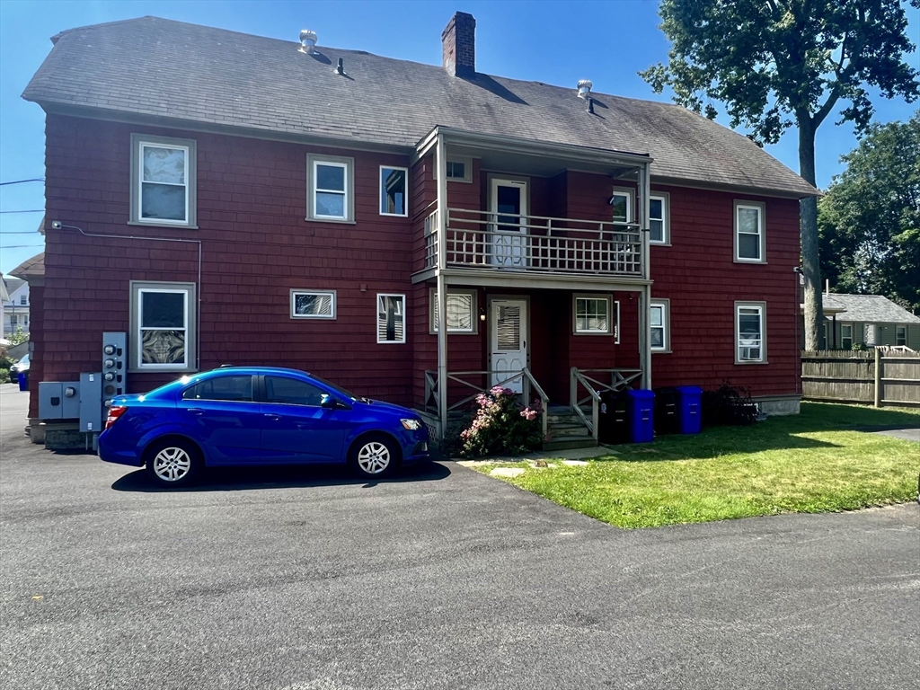 1 bed, 1 bath apartment for rent at 17 19 Washington St Unit 1, Malden — photo 8 of 9