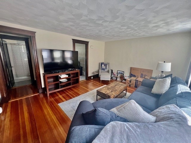 1 bed, 1 bath apartment for rent at 17 19 Washington St Unit 2, Malden — photo 2 of 6