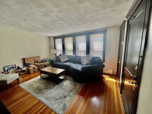 1 bed, 1 bath apartment for rent at 17 19 Washington St Unit 2, Malden — photo 3 of 6