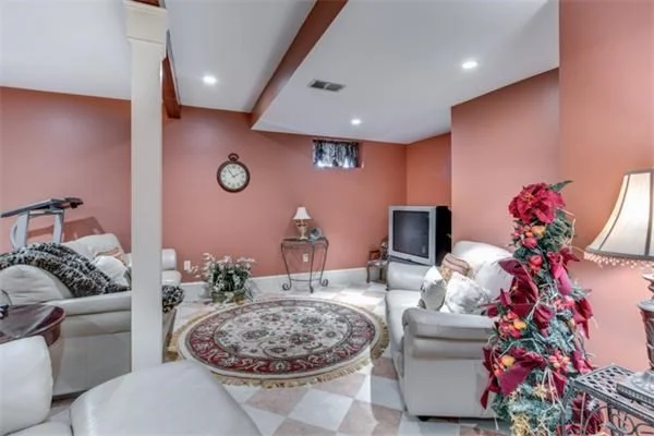 3 bed, 1 bath apartment for rent at 17 Webster St Unit 1, Malden — photo 28 of 30