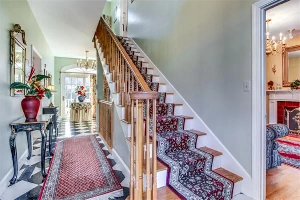 3 bed, 1 bath apartment for rent at 17 Webster St Unit 1, Malden — photo 4 of 30